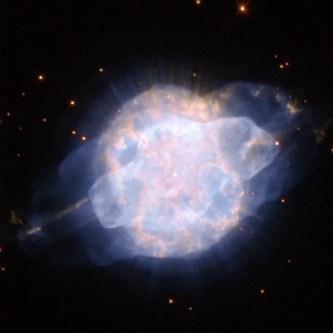 Mgławica planetarna NGC 3918 (HST)  Fot: ESA/Hubble and NASA http://www.spacetelescope.org/images/potw1015a/