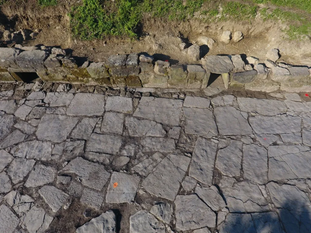 Relikty zaginionego miasta odkryte przez polskich archeologów w rejonie Szkodry, fot. M. Lemke