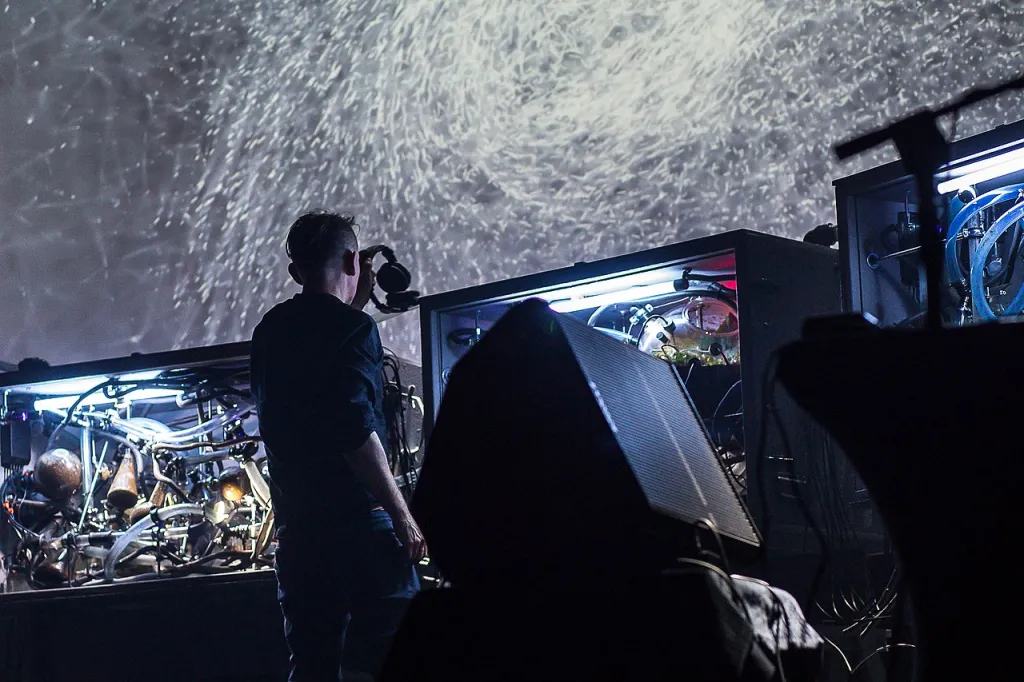 By Elvin Flamingo [CC BY 4.0] via Wikimedia Commons