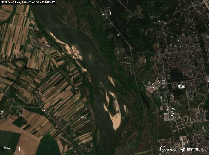 stan Wisły pod Warszawą 2021-05-12, zdjęcie: satelita Sentinel-2. źródło: CREODIAS.eu