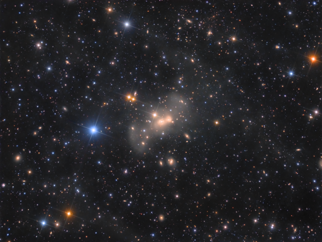 Głębokie pole osobliwej pary galaktyk Arp 171. Rolf Wahl Olsen (Nowa Zelandia/New Zealand)