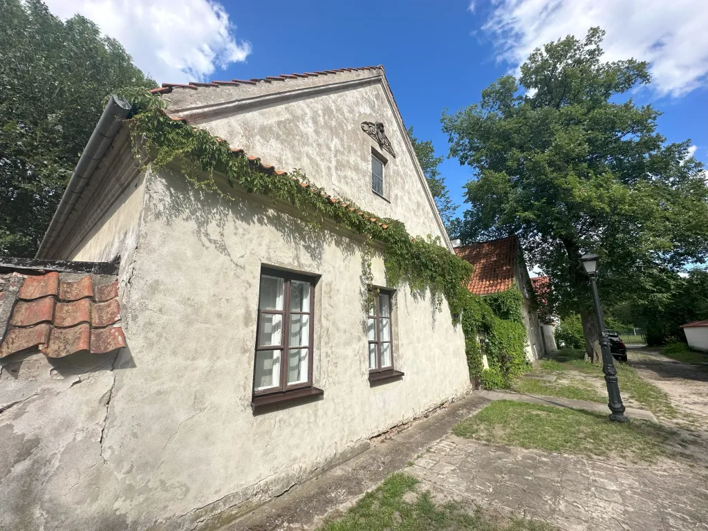 Eremitorium w kamedulskim zespole klasztornym na warszawskich Bielanach. Jedno z 13 zachowanych. Fot. F. Welc