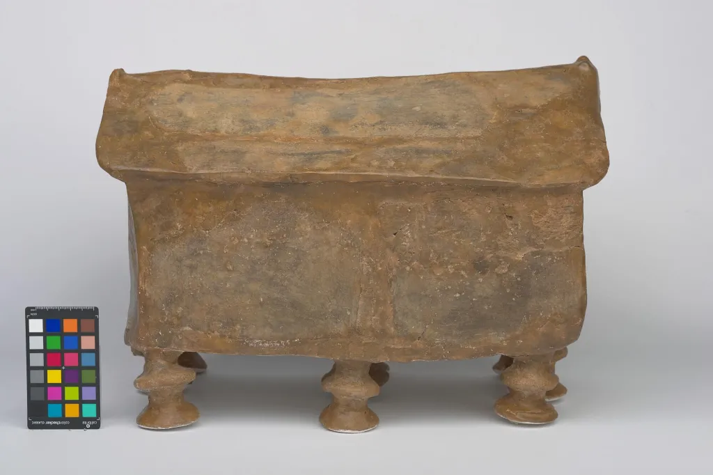 Urna domkowa z Bożepola Wielkiego po konserwacji w Muzeum Archeologicznym w Gdańsku (fot. Zofia Grunt) 