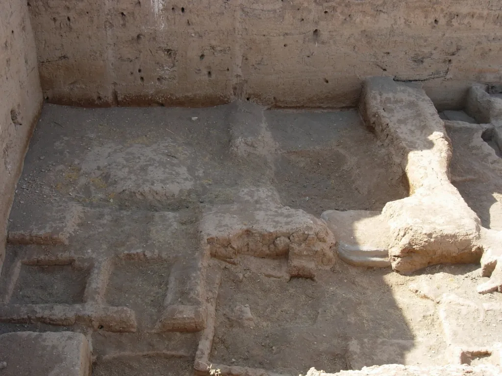 Stanowisko archeologiczne i wykop w Tell Brak. Autor: prof. Arkadiusz Sołtysiak. 
