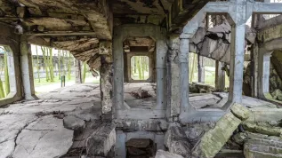 Ruiny budynków wojskowych z czasów II wojny światowej, Westerplatte, Adobe Stock