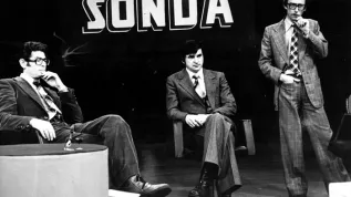 Polska 1979-01-23. Program "Sondy" - Muzyka i komputery. Nz: m.in. prowadzący Zdzisław Kamiński (L) i Andrzej Kurek (P). soa PAP/Edmund Radoch