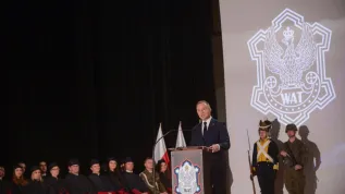 02.10.2024. Prezydent Andrzej Duda podczas inauguracji roku akademickiego 2024/2025 w Wojskowej Akademii Technicznej w Warszawie. PAP/Marcin Obara