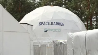 29.07.2018. Model księżycowej bazy kosmicznej "Habitat Lunares". PAP/Marek Zakrzewski