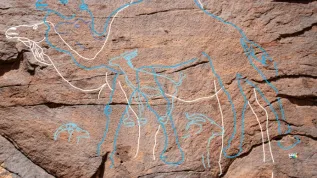 Sztuka naskalna w Jebel Arnaan, źródło: Maria Guagnin