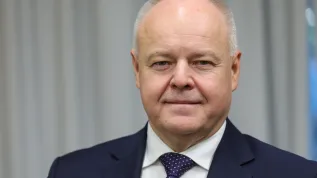 19.11.2025. Na zdjęciu z 18 bm. wiceminister nauki i szkolnictwa wyższego prof. Marek Gzik w siedzibie Polskiej Agencji Prasowej w Warszawie, 18 bm. Marek Gzik był gościem Studia PAP. PAP/Rafał Guz 