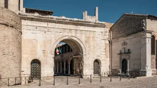 Fano. Łuk Augusta. Źródło: Adobe Stock