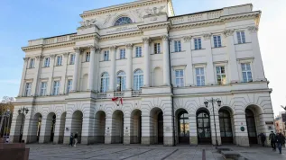 Siedziba Polskiej Akademii Nauk oraz Towarzystwa Naukowego w Pałacu Staszica w Warszawie (az/ibor) PAP/ Albert Zawada
