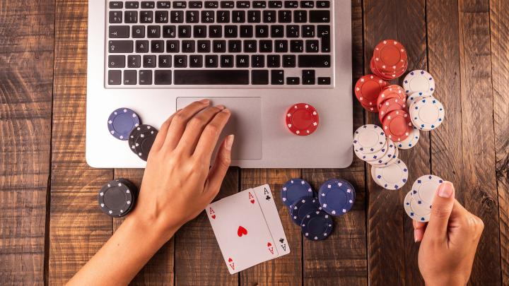 Experți: Sunt necesare modificări în legea jocurilor de noroc din Polonia