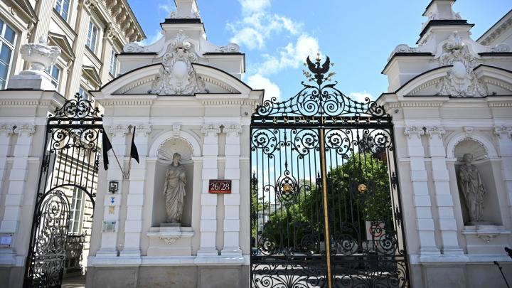 Ekspert: straż uniwersytecka nie ma żadnych realnych uprawnień