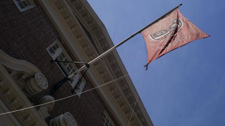USA/ Administracja Trumpa obcina Harvardowi kolejne 450 mln dolarów
