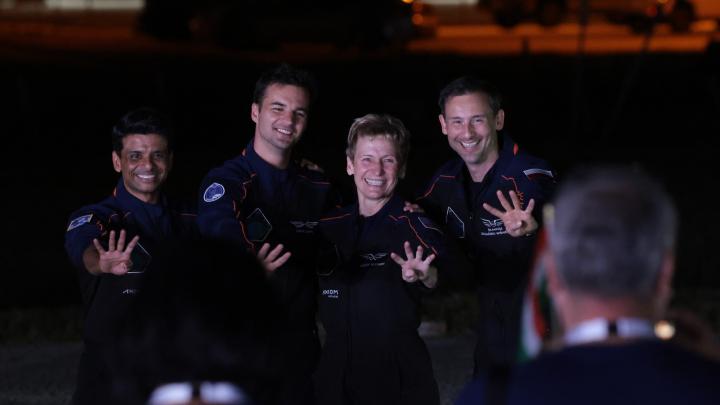 Załoga misji Ax-4 wróciła na Ziemię