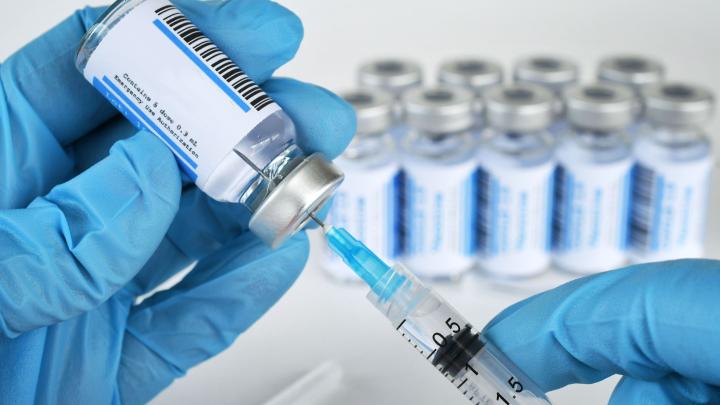 Amerykańskie towarzystwa medyczne wspierają szczepienia przeciwko Covid-19 u kobiet w ciąży, dzieci i nastolatków