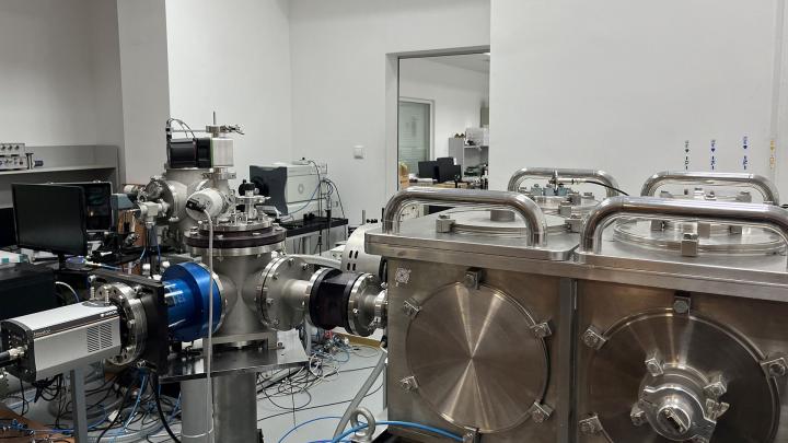 Optyczne elementy fotometru GLOWS wymagały precyzyjnych pomiarów