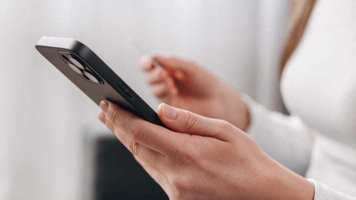 Badacz: młodym trudno odróżnić w mediach prawdę od fałszu