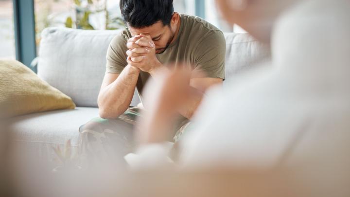 Badanie: co czwarty Polak z objawami PTSD; ważna rola doświadczeń z dzieciństwa