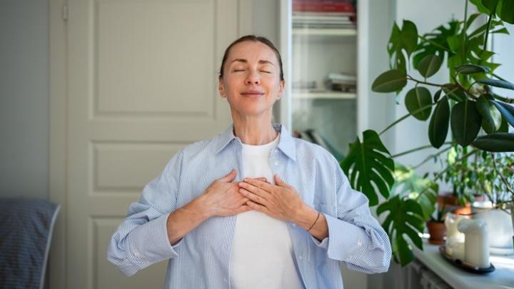 Badacz: istnieją silne dowody na skuteczność uważności w redukcji zaburzeń psychicznych