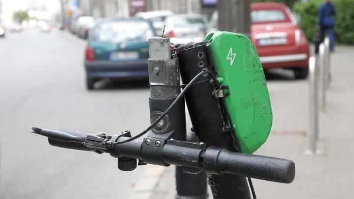 Ortopeda: pokazywanie skutków wypadków na hulajnogach elektrycznych może im zapobiegać