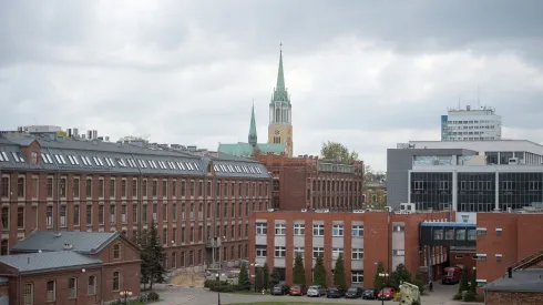 20.04.2016. Kampus Politechniki Łódzkiej pomiędzy ul. Wólczańską i al. Politechniki. PAP/Grzegorz Michałowski