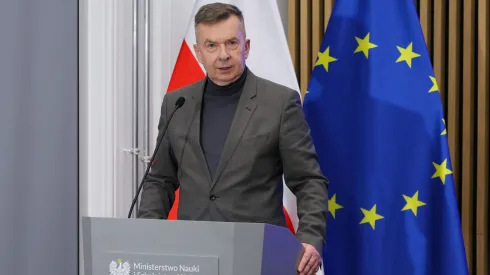 08.11.2024. Minister nauki Dariusz Wieczorek podczas konferencji prasowej nt. wyników rekrutacji na studia na rok akademicki 2024/25 w uczelniach nadzorowanych przez ministra nauki, 8 bm. w siedzibie resortu w Warszawie. PAP/Paweł Supernak