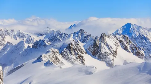 Widok na szczyt Mt. Titlis w Szwajcarii, zimą, fot. Adobe Stock