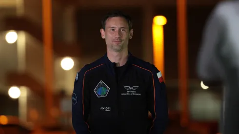 Floryda, 25.06.2025. Na zdjęciu z 24 bm. Polski astronauta Sławosz Uznański-Wiśniewski podczas pożegnania astronautów w Centrum Kosmicznym Johna F. Kennedy’ego na przylądku Canaveral w amerykańskim stanie Floryda. PAP/Leszek Szymański