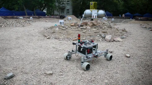  Kraków, 29.08.2025. 11. edycja zawodów łazików marsjańskich European Rover Challenge na terenie Akademii Górniczo-Hutniczej w Krakowie. PAP/Łukasz Gągulski