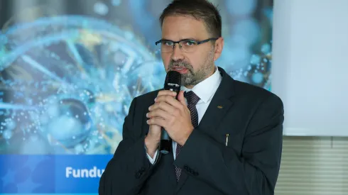 Warszawa, 07.10.2025. Prezes Fundacji na rzecz Nauki Polskiej prof. Krzysztof Pyrć. Fot.  PAP/Paweł Supernak