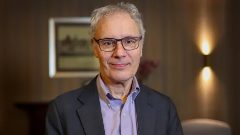 13.03.2026. Laureat Nagrody Nobla w dziedzinie medycyny za 2024 rok, biolog molekularny prof. Victor Ambros podczas spotkania organizowanego w ramach Polskiego Dnia Chorób Rzadkich w Warszawskim Uniwersytecie Medycznym. PAP/Albert Zawada