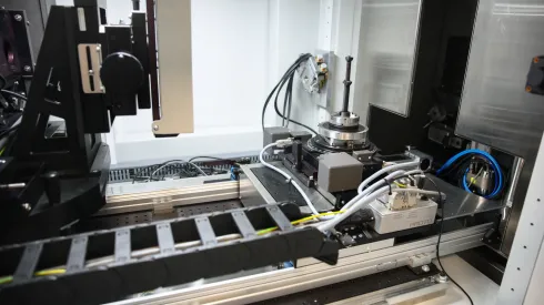 Kraków, 29.05.2026. Otwarcie Laboratorium Zaawansowanych Technik Rentgenowskich na Wydziale Fizyki i Informatyki Stosowanej AGH w Krakowie, 29 bm. Nowe laboratorium oferuje dostęp do wiązki promieniowania rentgenowskiego o parametrach dostępnych dotychczas przede wszystkim w wyspecjalizowanych ośrodkach synchrotronowych.  PAP/Łukasz Gągulski