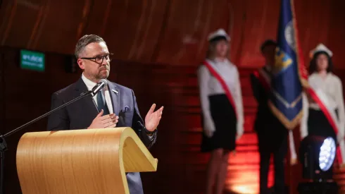 Katowice, 30.09.2026. Minister nauki i szkolnictwa wyższego Marcin Kulasek podczas Międzyuczelnianej inauguracji roku akademickiego 2026/2027 w sali koncertowej Narodowej Orkiestry Symfonicznej Polskiego Radia w Katowicach. PAP/Jarek Praszkiewicz