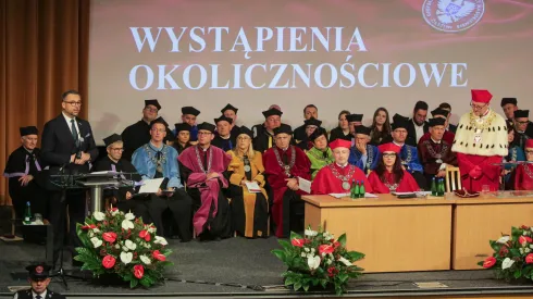 Olsztyn, 02.10.2026. Minister nauki i szkolnictwa wyższego Marcin Kulasek (L) podczas inauguracji roku akademickiego 2026/27 na Uniwersytecie Warmińsko-Mazurskim w Olsztynie, 2 bm. (aldg) PAP/Tomasz Waszczuk