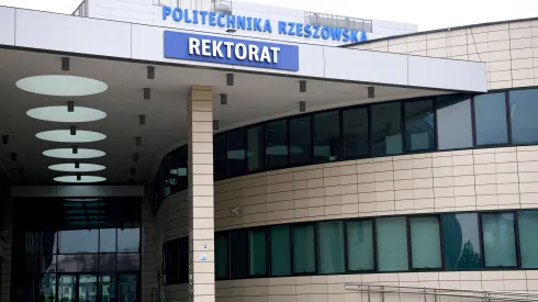 Rzeszów, 25.03.2021. Politechnika Rzeszowska im. Ignacego Łukasiewicza w Rzeszowie. PAP/Darek Delmanowicz