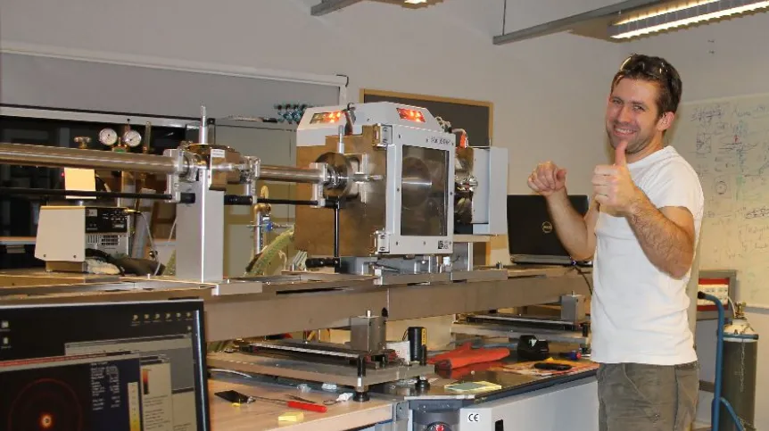 Dr Zbigniew Rozynek w laboratorium uniwersytetu NTNU. Źródło: Zbigniew Rozynek