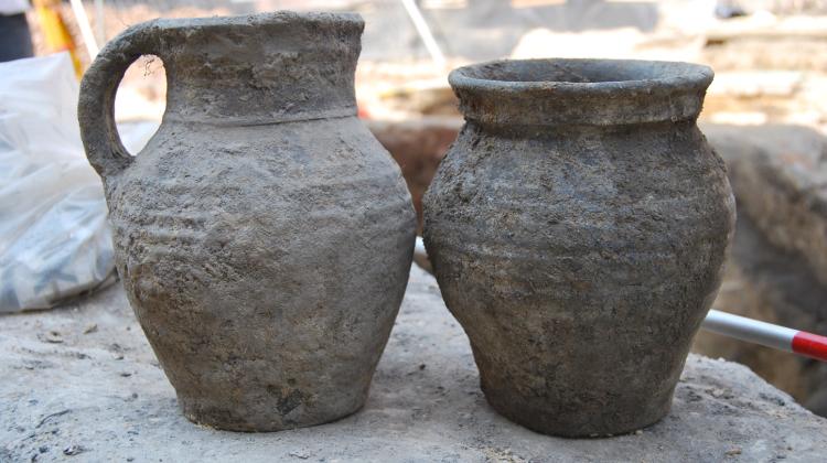 Średniowieczne naczynia znalezione na Placu Mlecznym. Fot. M. Paternoga.