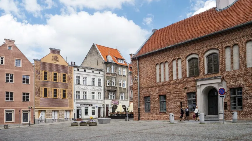 Rynek Starego Miasta w Olsztynie. Fot. PAP/ Jerzy Ochoński 18.05.2014