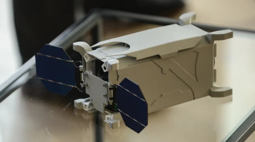 Prototyp satelity "Światowid". Fot. PAP/ Jakub Kamiński 31.01.2017