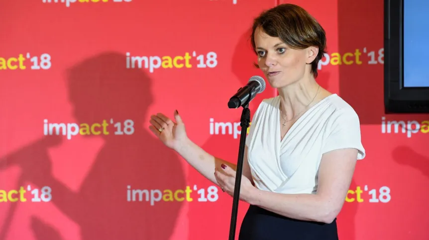 Minister przedsiębiorczości i technologii Jadwiga Emilewicz przemawia podczas otwarcia Kongresu Impact'18, 13 bm. w Krakowie. Fot. PAP/Jacek Bednarczyk 13.06.2018