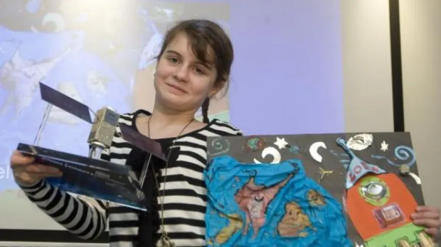 Zofia Ćwir z Krasnegostawu została laureatką polskiej edycji konkursu plastycznego Galieleo w Warszawie. PAP/Paweł Kula