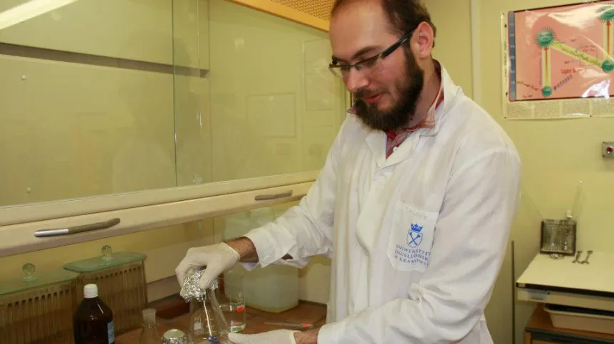 Dni otwarte Wydziału Biochemii, Biofizyki i Biotechnologii UJ, Kraków, 01.06.2012. Żródło: Facebook Wydziału Biochemii, Biofizyki i Biotechnologii UJ