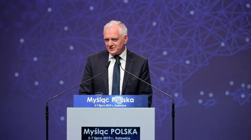 Prezes Porozumienia, wicepremier i minister nauki Jarosław Gowin przemawia w drugim dniu Konwencji Programowej PiS i Zjednoczonej Prawicy "Myśląc: Polska 2019". Fot. PAP/Andrzej Grygiel 06.07.2019