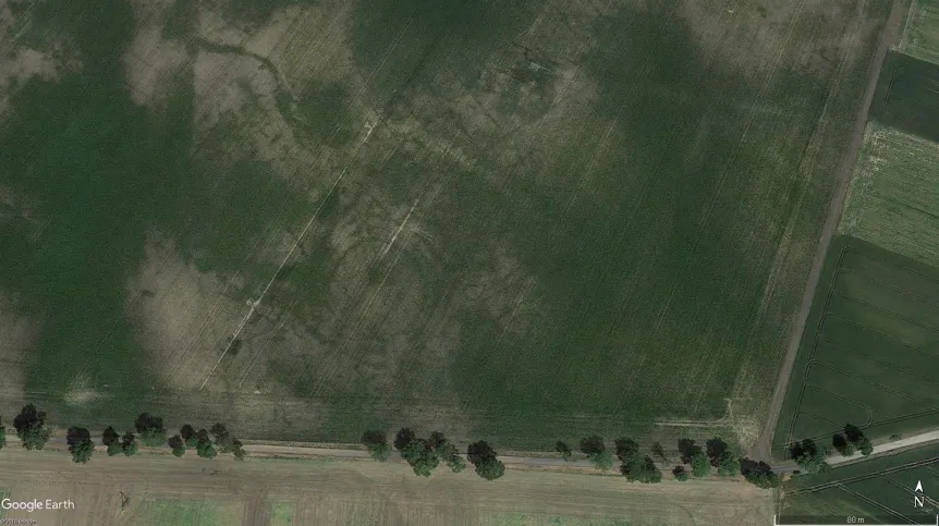 Rondel w m. Tylice widoczny na ortofotomapie (oprac. M. Sosnowski, źródło Google Earth).
