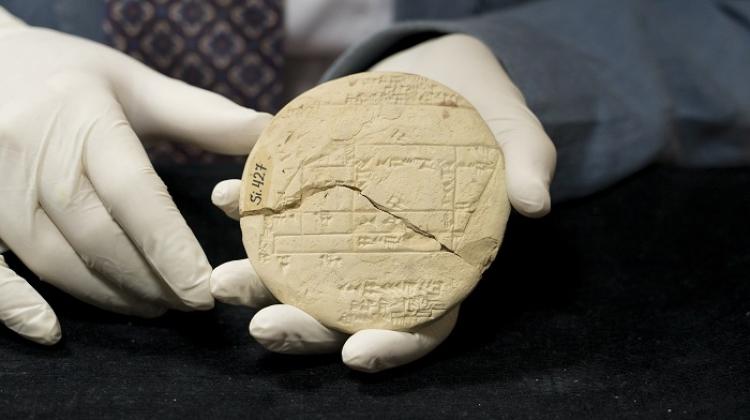 Si.427 - babilońska tabliczka gliniana z okresu 1900-1600 BC. Źródło: UNSW Sydney