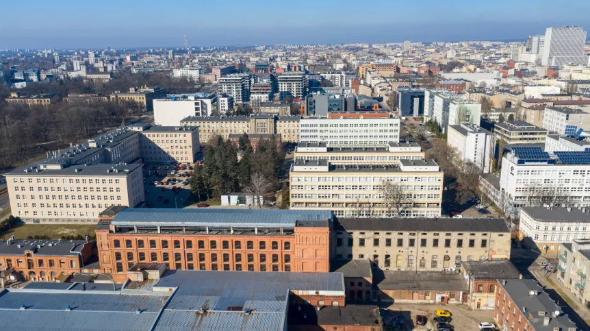 , 03.03.2021. Kampus A Politechniki Łódzkiej widziany z drona w Łodzi. PAP/Grzegorz Michałowski