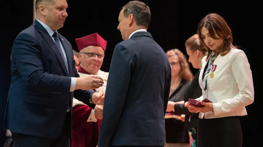 29.09.2022. Minister edukacji i nauki Przemysław Czarnek (L) podczas uroczystej inauguracji roku akademickiego 2022/2023 na Uniwersytecie Przyrodniczym w Lublinie. PAP/Wojtek Jargiło