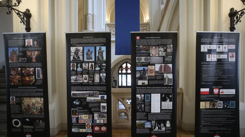 13.03.2023. Otwarcie wystawy pt. "Jubileusz Mikołaja Kopernika w 550. rocznicę urodzin", 13 bm. w siedzibie Collegium Novum Uniwersytetu Jagiellońskiego w Krakowie. PAP/Łukasz Gągulski
